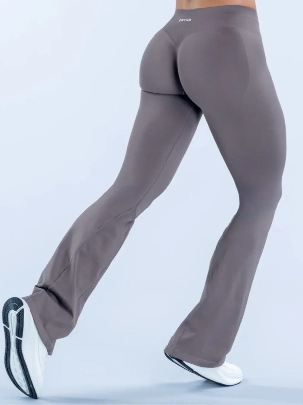 DFYNE Impact Flares - Truffle - Picture 2 of 2